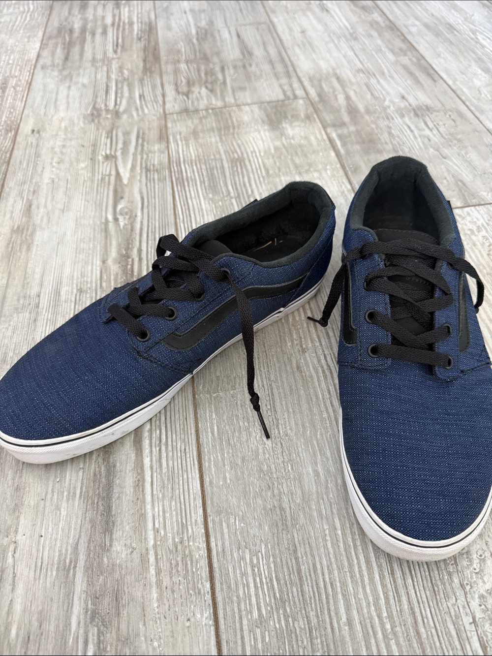 Vans Men's Navy Canvas Lace-Up Sneakers